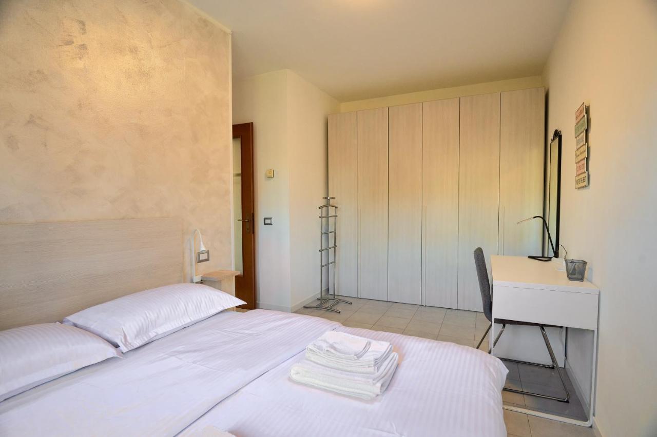 Apartment Forum III Assago Luaran gambar